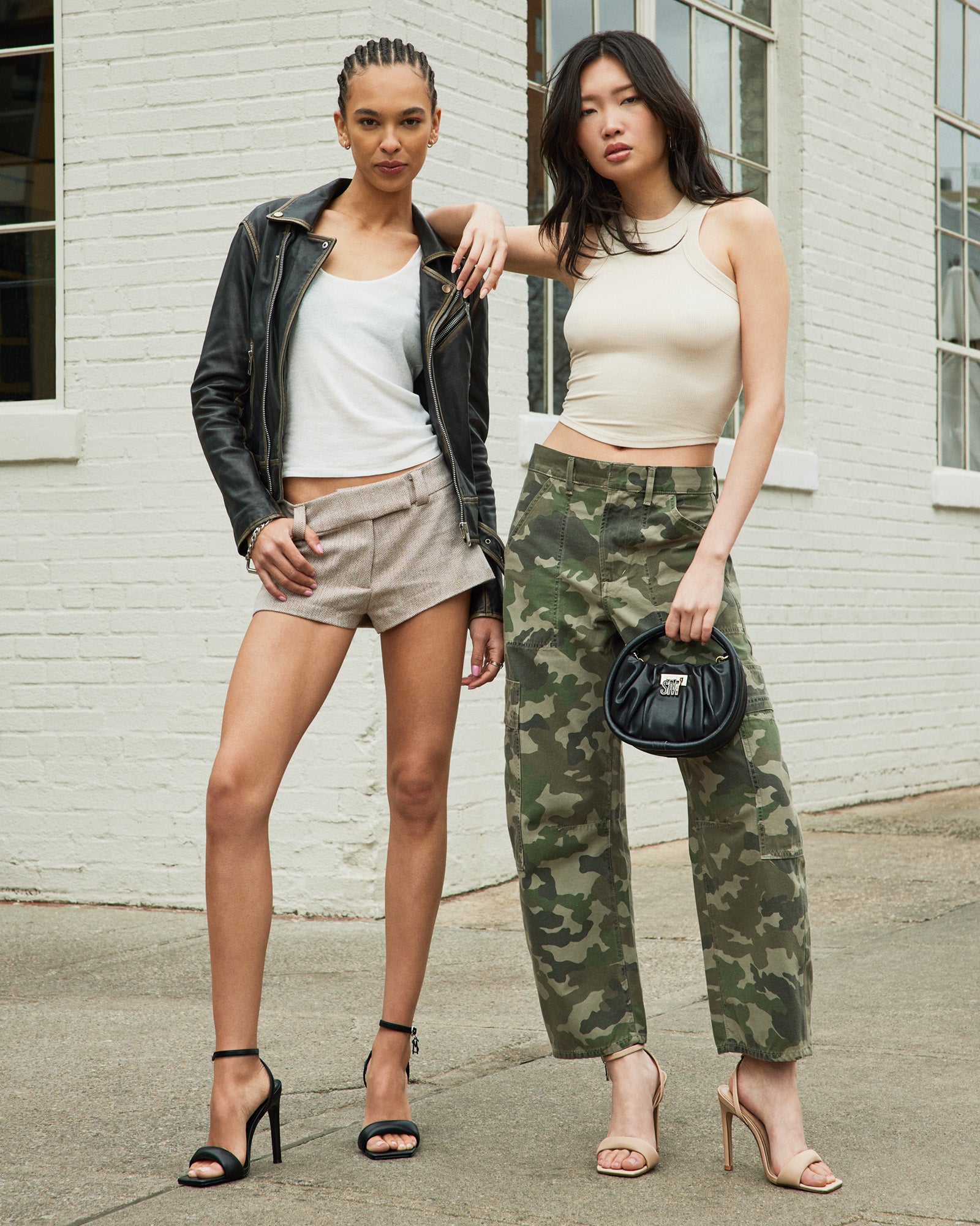 Sandalias de tacón Universal negras