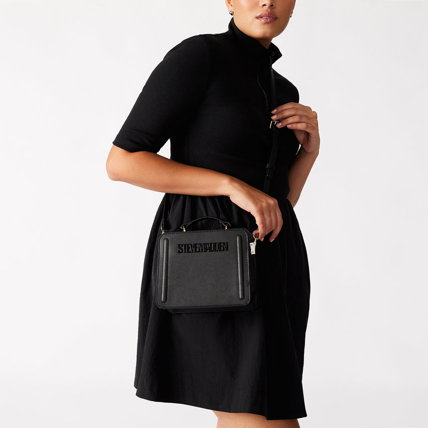 Cartera Bevelymm Negra